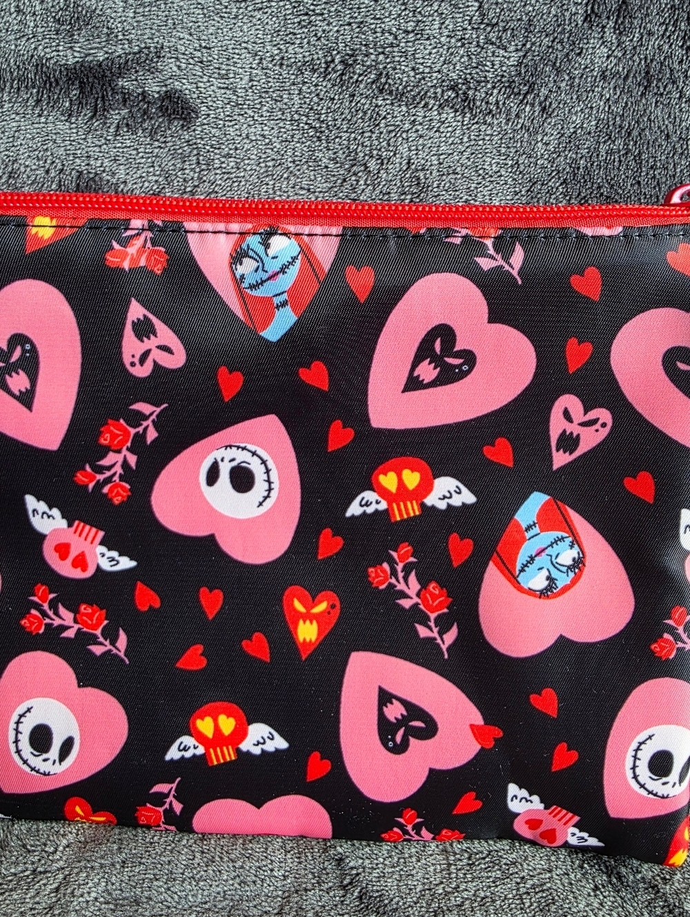 New Valentine's Disney the Nightmare Before Christmas Jack & Sally heart pouch - Picture 2 of 4